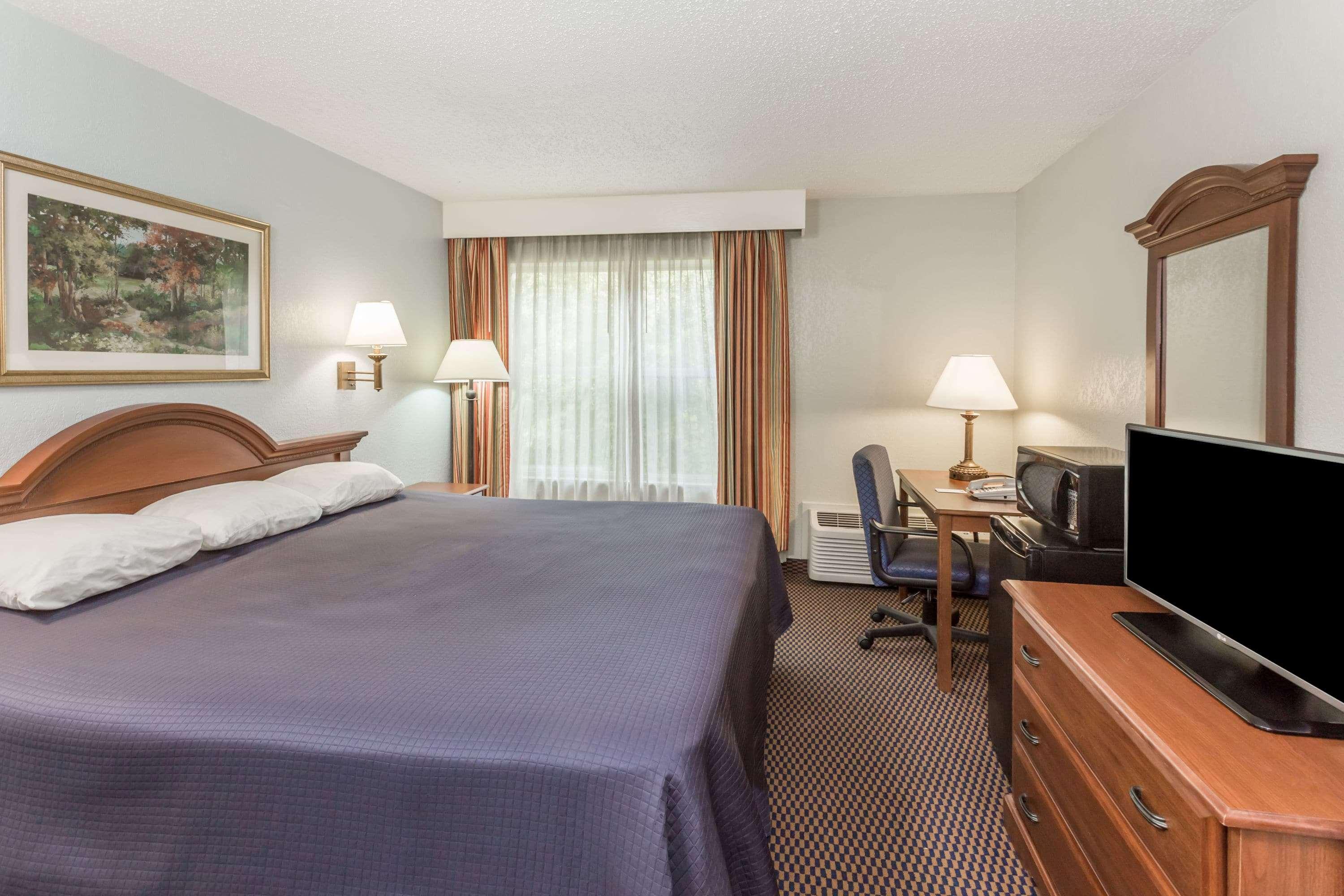 Baymont By Wyndham Lake Park Valdosta I75 Екстер'єр фото