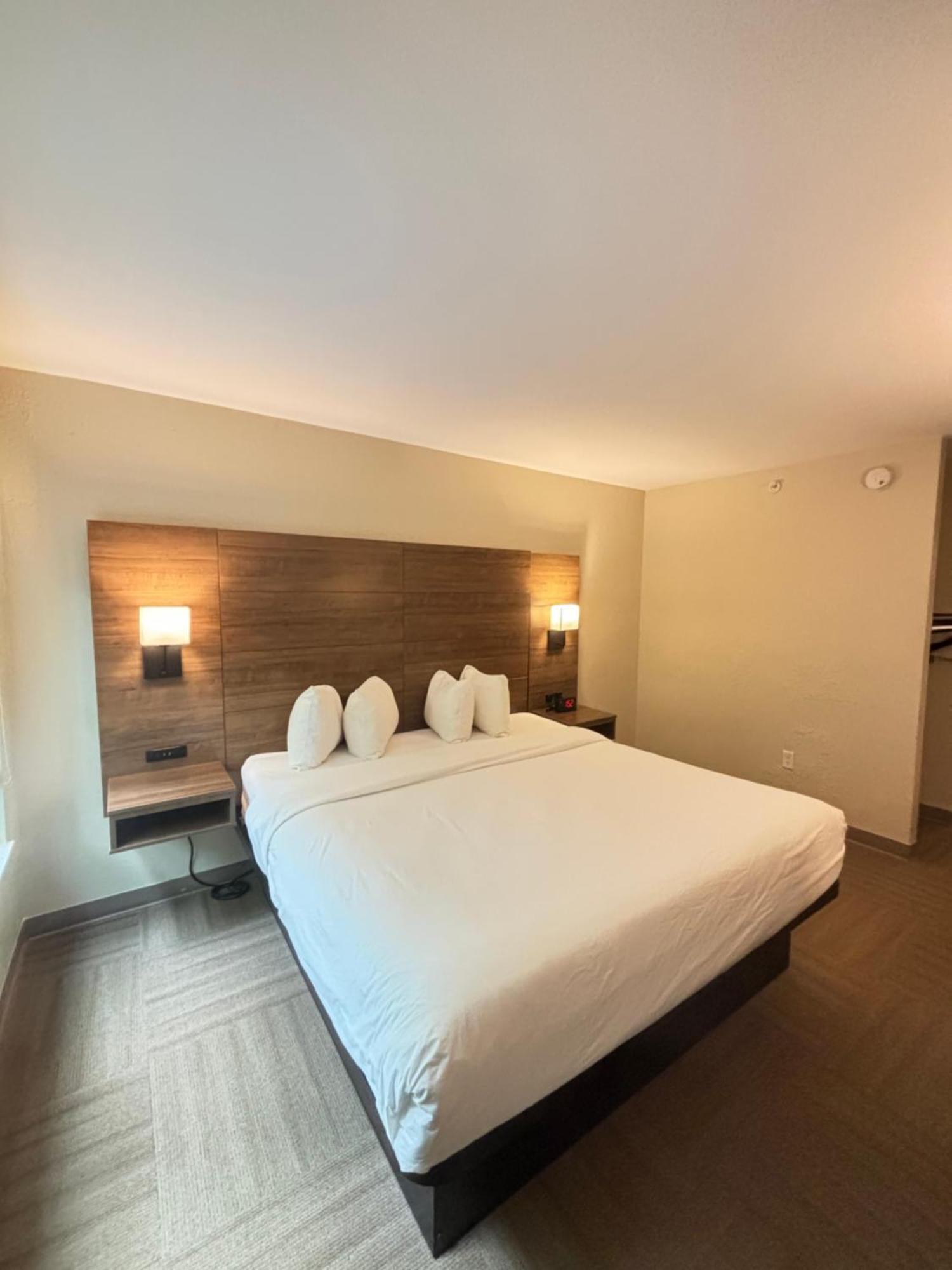 Baymont By Wyndham Lake Park Valdosta I75 Екстер'єр фото