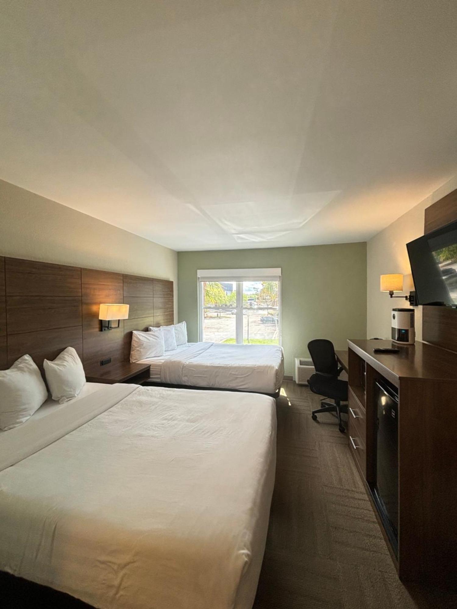 Baymont By Wyndham Lake Park Valdosta I75 Екстер'єр фото